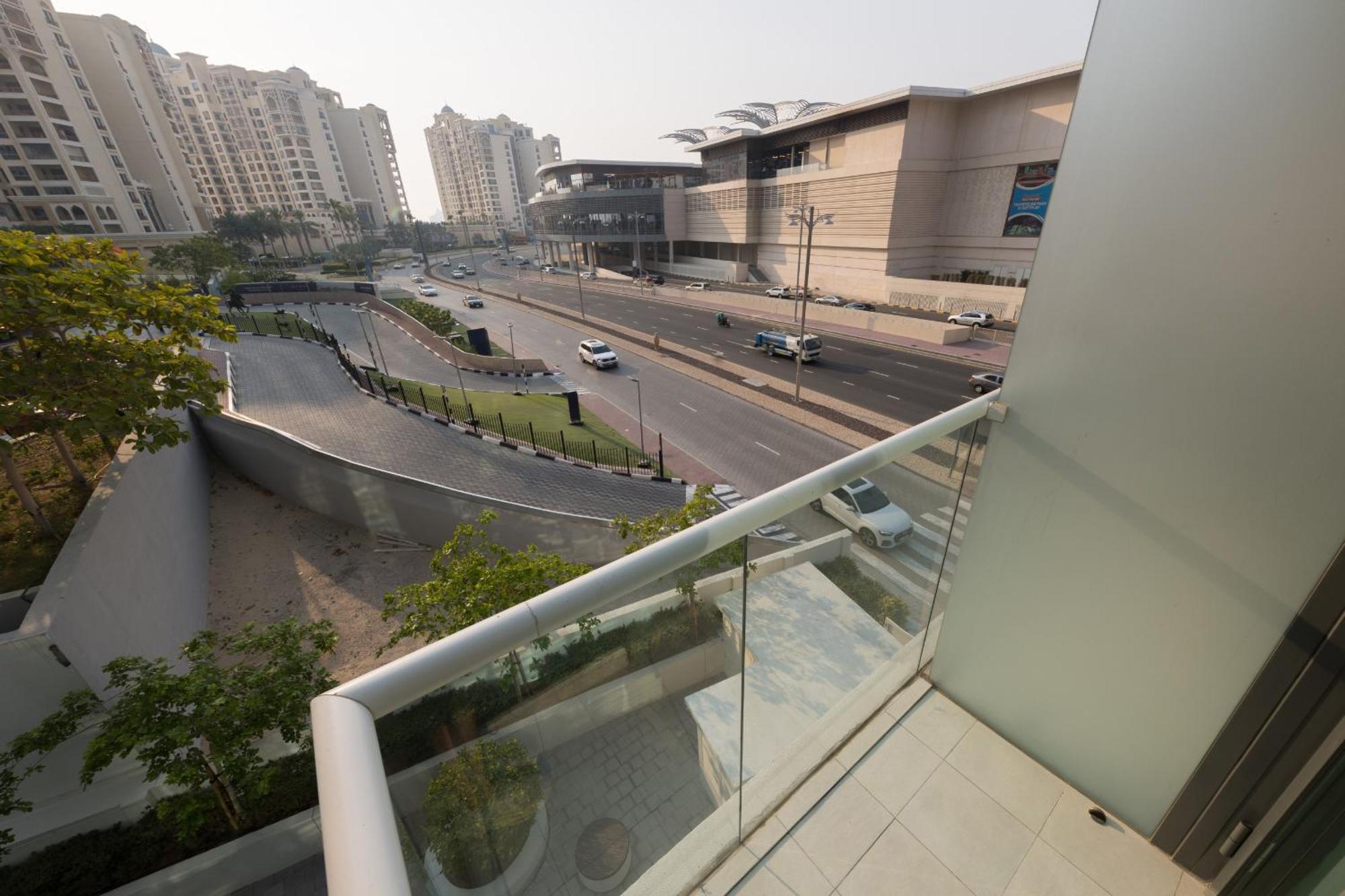 Luxe At Seven Palm With Infinity Pool * Dubai