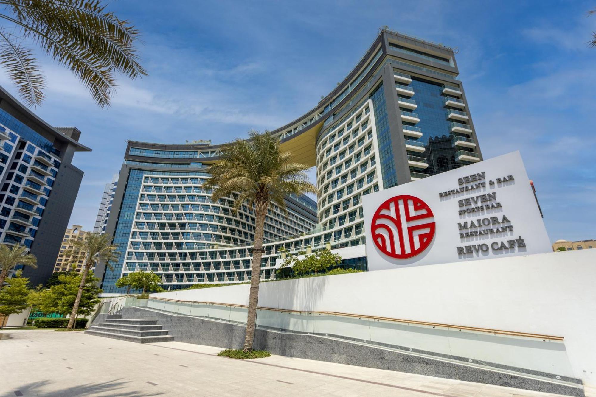 Luxe At Seven Palm With Infinity Pool Apartment *