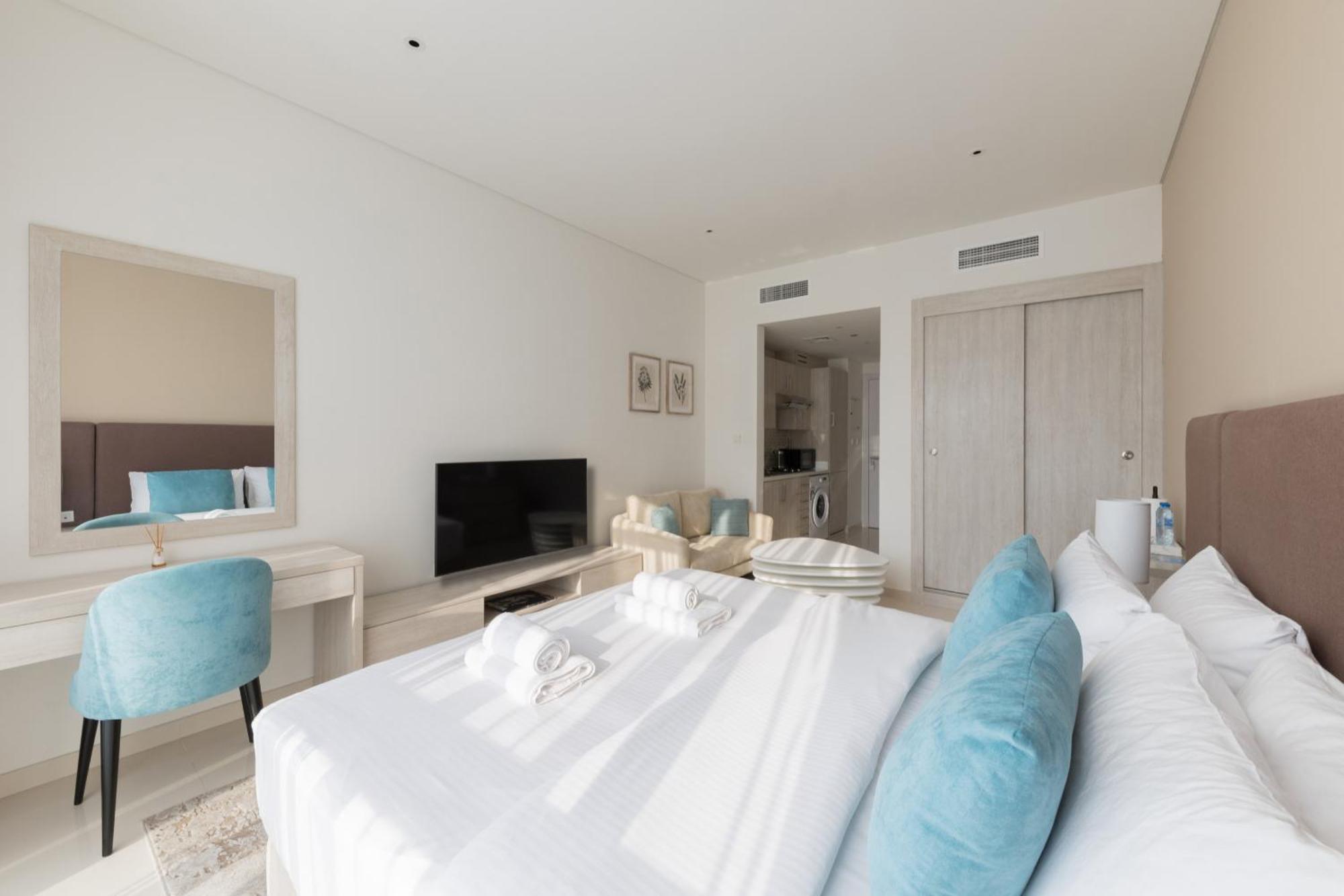 Apartment Luxe At Seven Palm With Infinity Pool Dubai