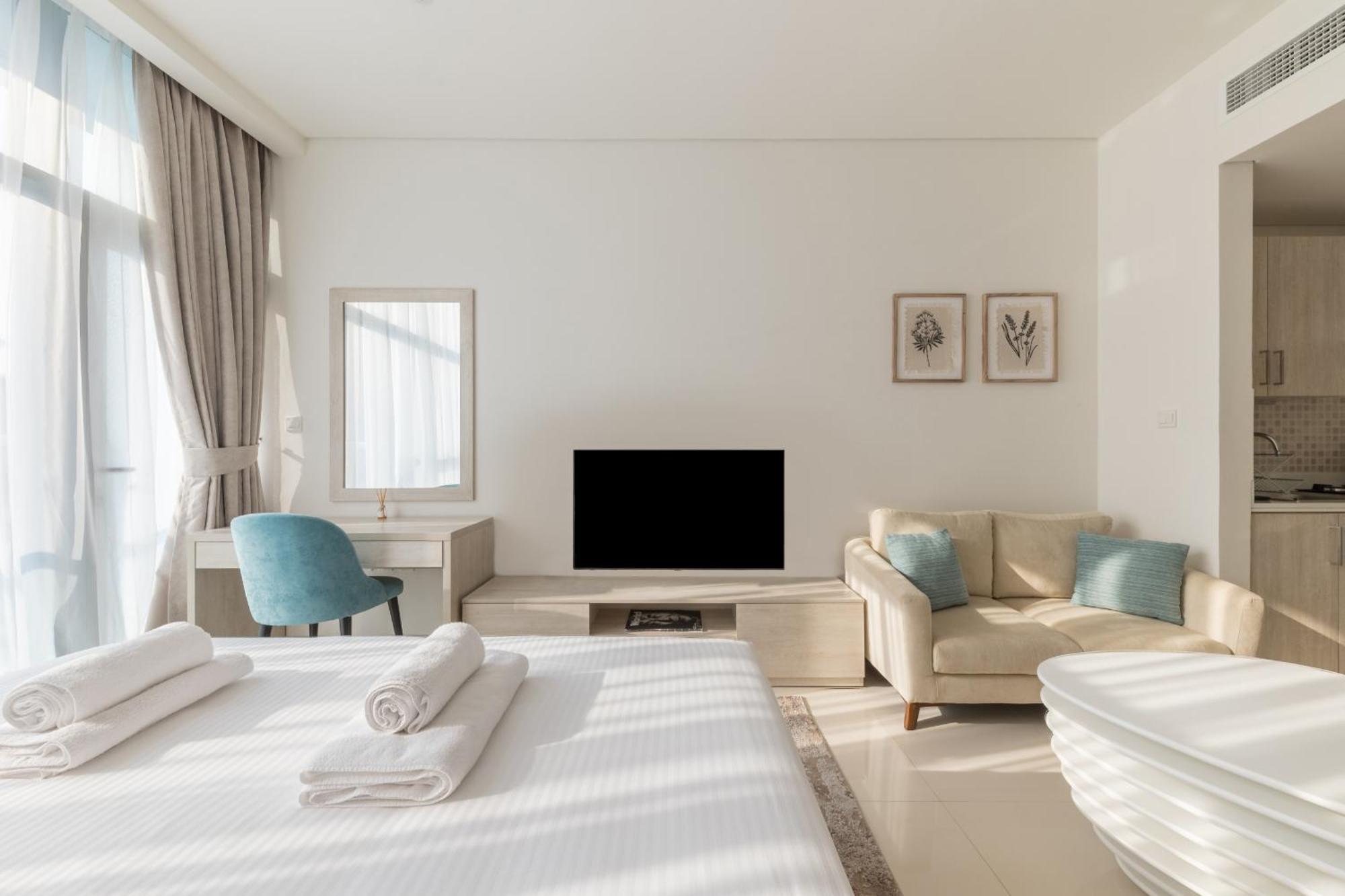 Apartment Luxe At Seven Palm With Infinity Pool